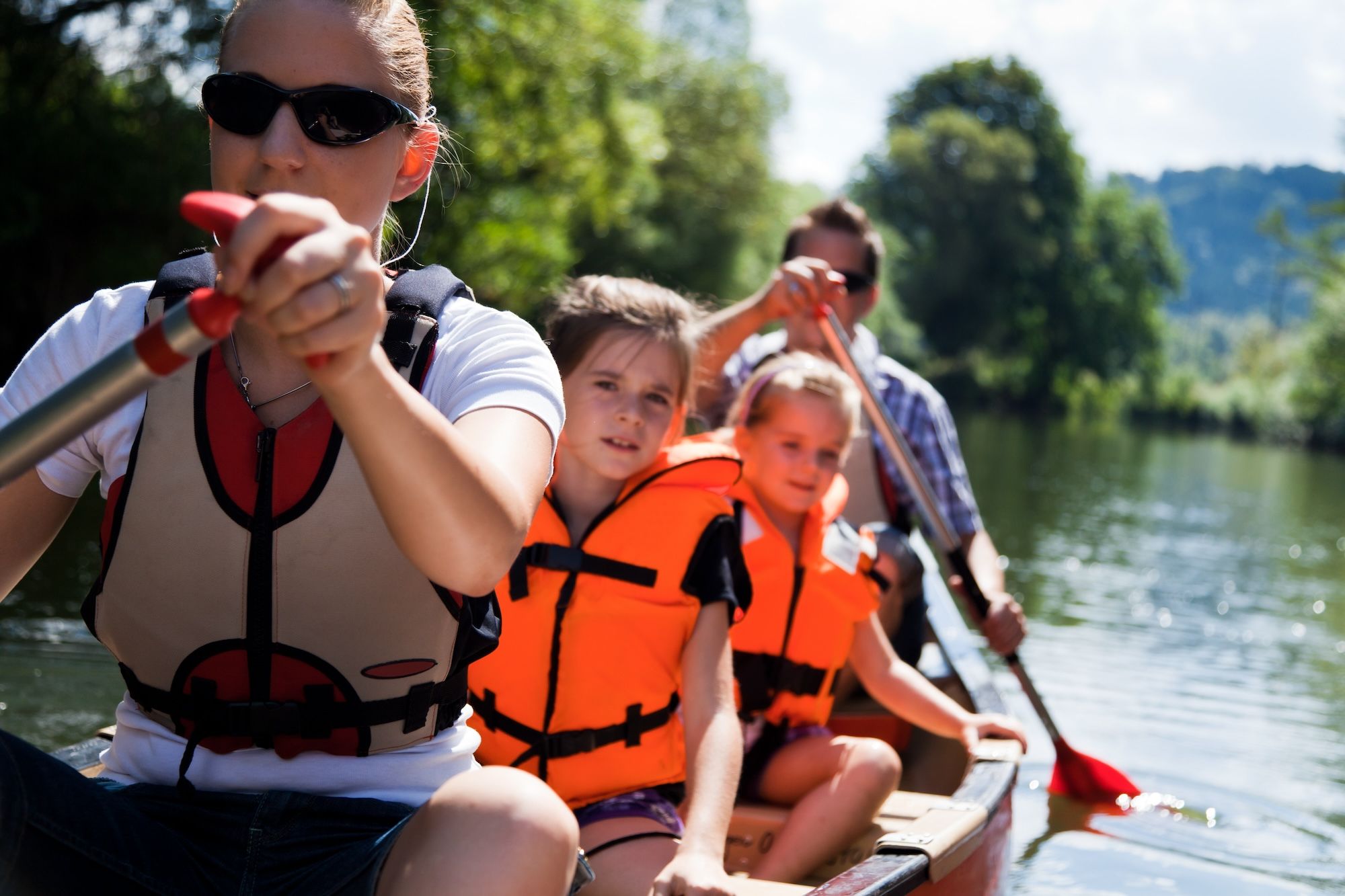 famille en kayak