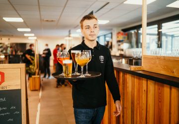 etudiant polyvalent en horeca